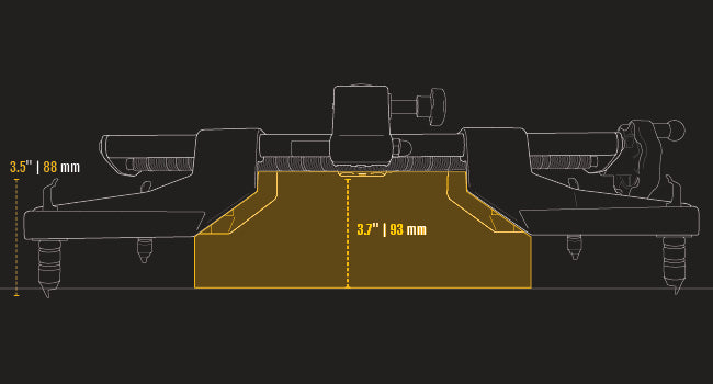 Side elevation of the clamp on 88 mm pins, 93 mm of hub clearance under the arch