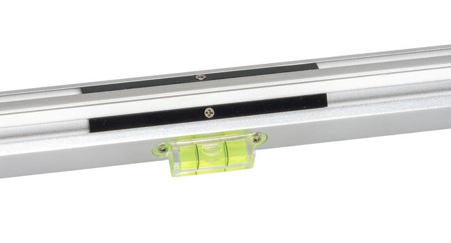 Integrated bubble vial on the level bar, close up